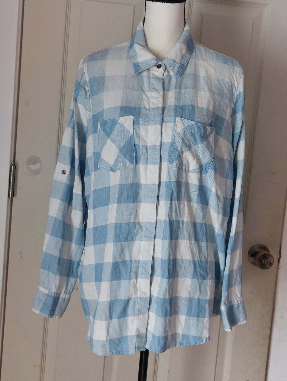 Beachlunchlounge Stylish Soft Blue White Checkered Button Front Shirt Size L